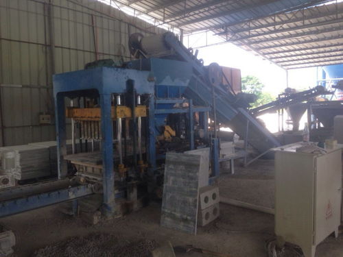 路面波浪磚機的環保制磚技術與農業機械銷售的協同發展